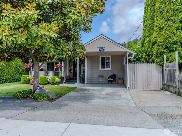 517 E Hazel Avenue, Burlington, WA 98233