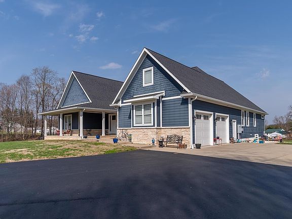 2nd image of 1585 E Rayletown Rd