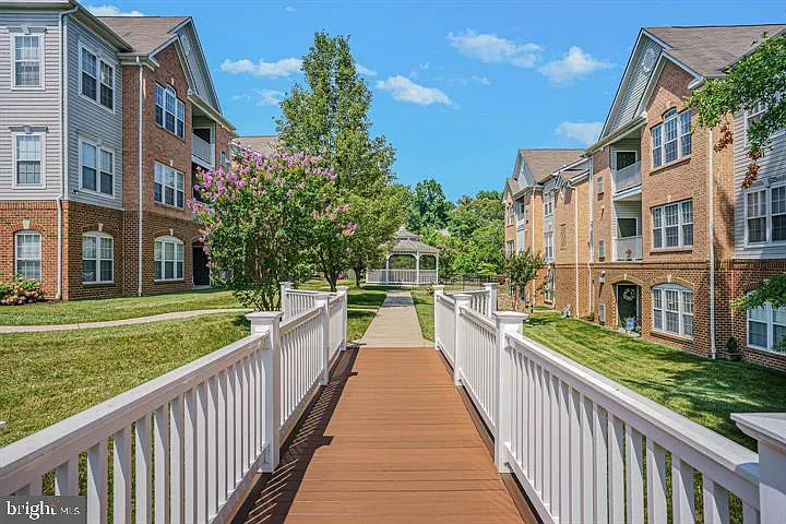 207 Kings Crossing Cir #3A — Photo 28