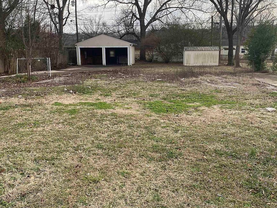 1st image of 2020 Dellbrook Dr NE