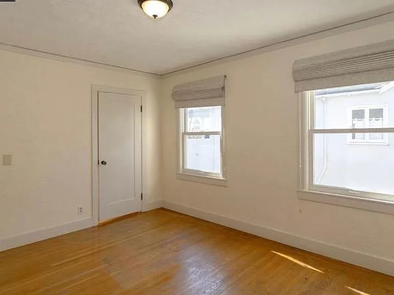116 Ronada Ave — Photo 5