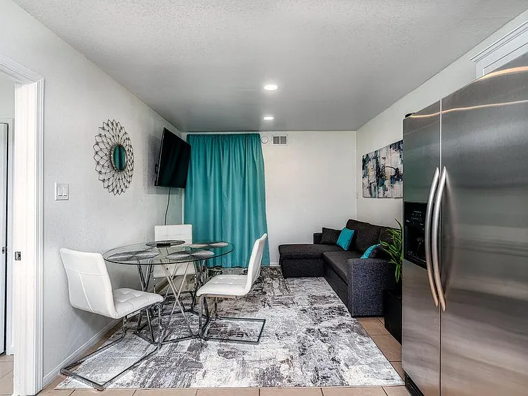 134 Tropicana Dr #1 — Photo 6