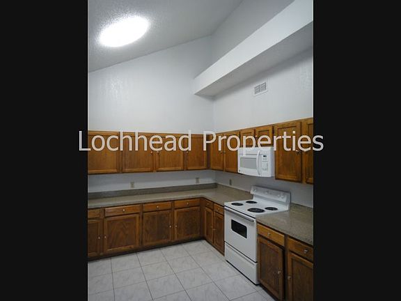 4th image of 4161 Amy Dr