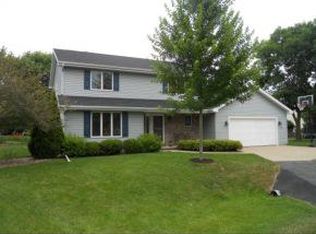 6 Creek Water Ct, Appleton, WI 54914