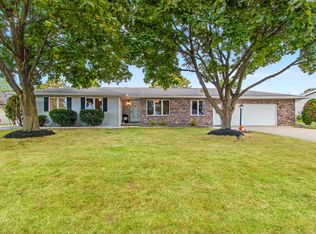 486 Dewey Decker Dr, Green Bay, WI 54313