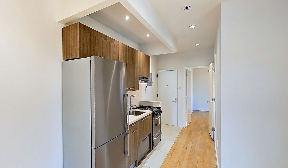 1st image of 19 Stanton St APT 22