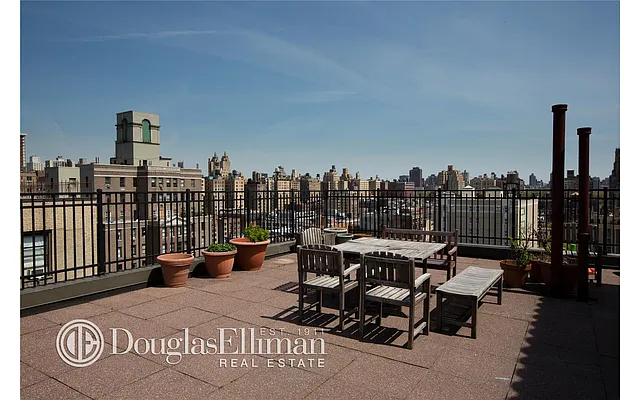 Sold by Douglas Elliman | media 19