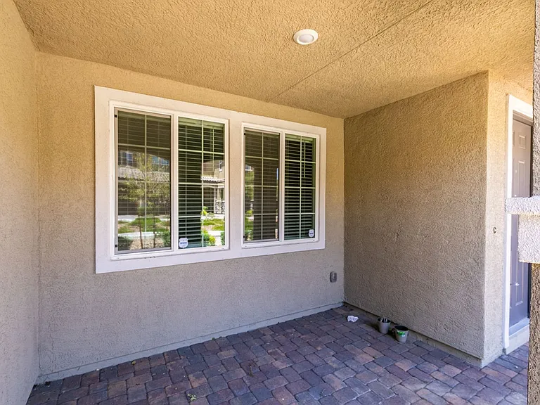 2604 Ercolano St — Photo 5