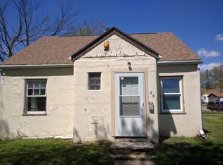 333 Ricker St, Waterloo, IA 50703