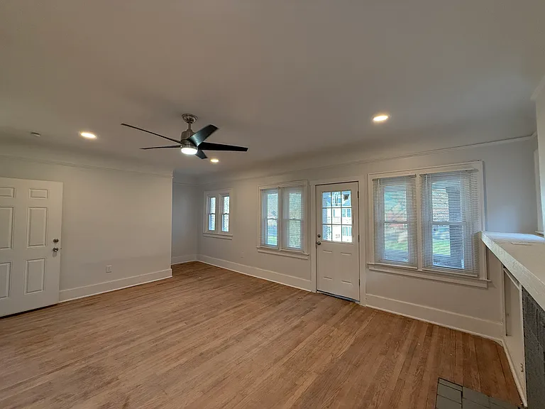 2922 Virginia Park St #2 — Photo 1