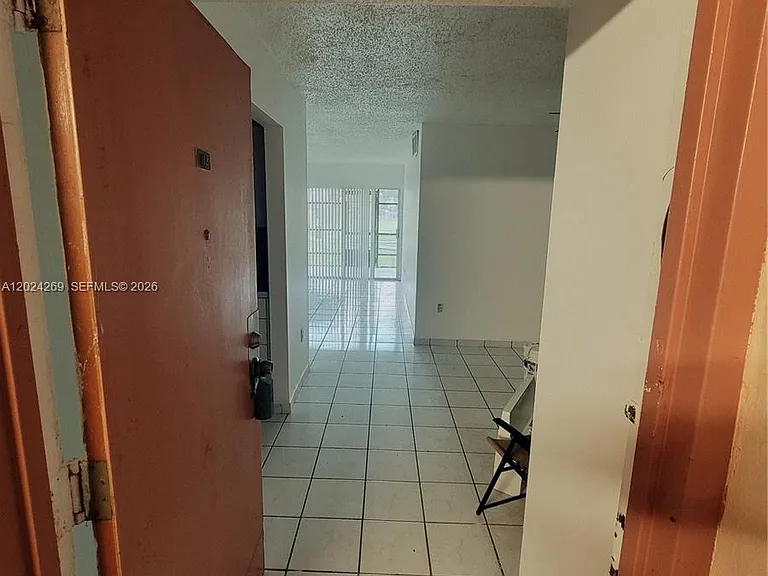 13701 Kendale Lakes Cir #B-112 — Photo 2