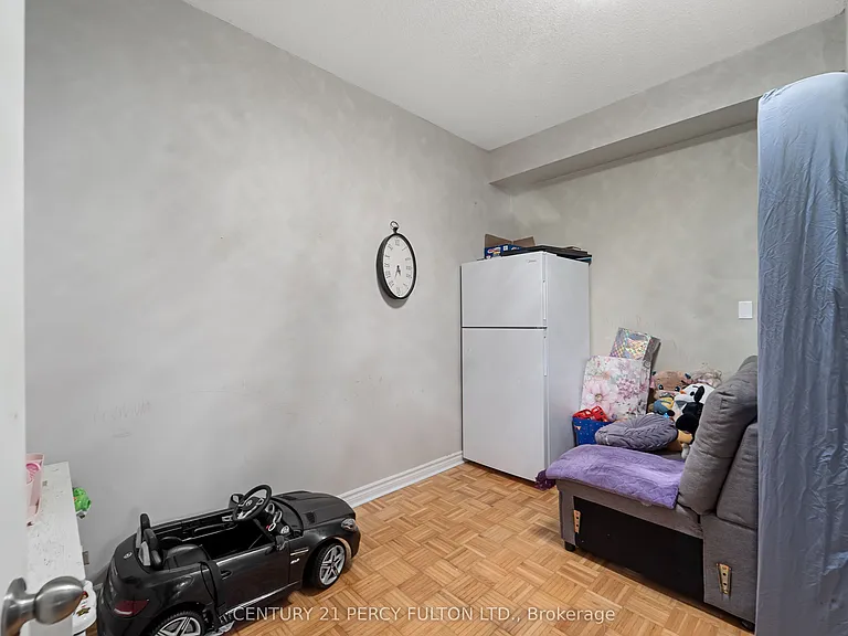 35 Weldon St — Photo 13