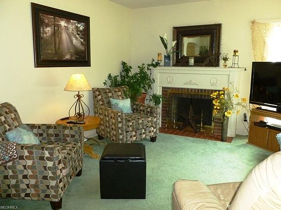 4th image of 639 Hillcrest Dr
