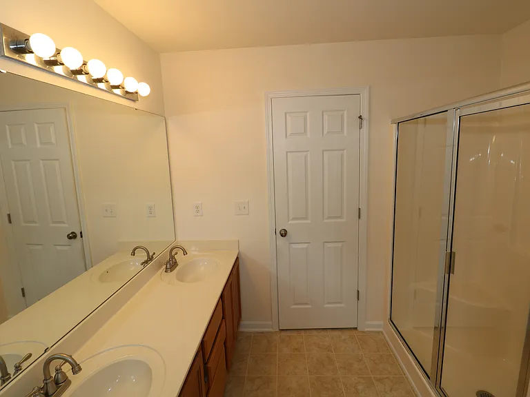 4022 Linsbury Ct — Photo 14