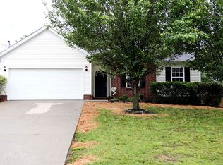 2016 Zion Ln, La Vergne, TN 37086