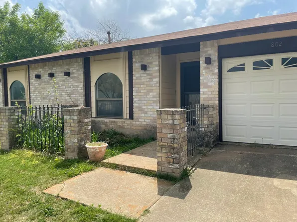 802 Powderhorn Dr, Round Rock, TX 78681