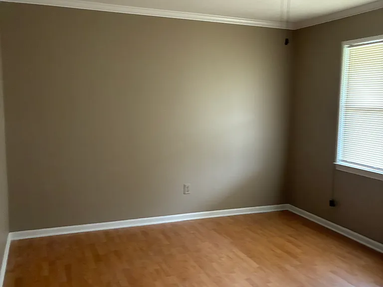 1346 Mary Jane Ave — Photo 3