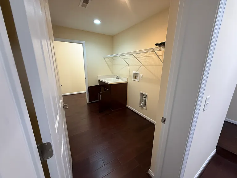 9335 Elizabeth Ln — Photo 14