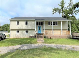 20122 Laurel Rd, South Chesterfield, VA 23803