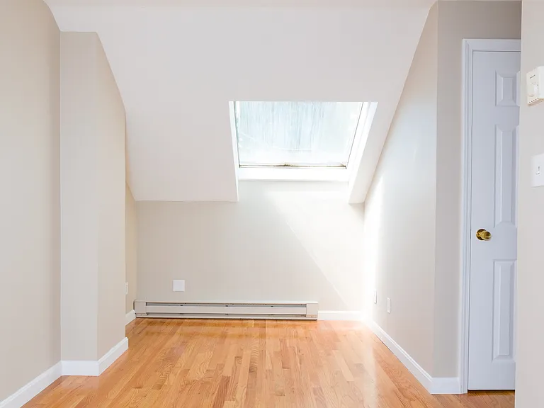 41 Marion St — Photo 10