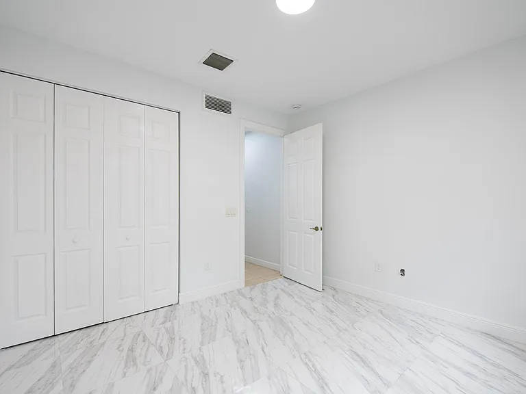 4668 SW 183rd Ave — Photo 6