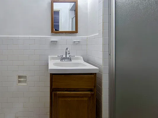 Rented by Avenues Real Estate | media 18