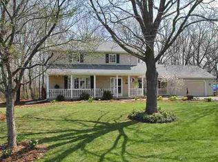 2472 Pinto Trl, Mc Farland, WI 53558