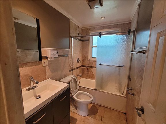 5th image of 8233 January Ave