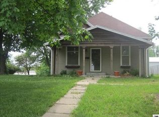 101 Vermont Ave, Holton, KS 66436