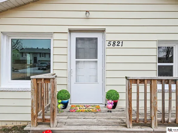 5821 S 48th Ave, Omaha, NE 68117