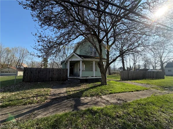 199 Forest St NW, Forest, OH 44483