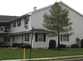 9 Hillside Ave, Middletown, NY 10940