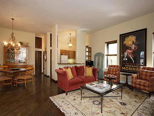 Sold by Sotheby's International Realty | media 11