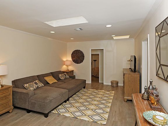 2nd image of 6051 Simpson Ave