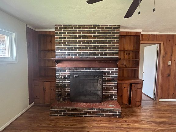 5th image of 135 Lynwood Dr
