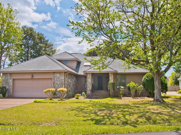 124 Pine Bluff Drive, Morehead City, NC 28557