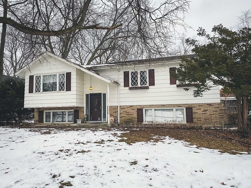 1st image of 23W542 Turner Ave