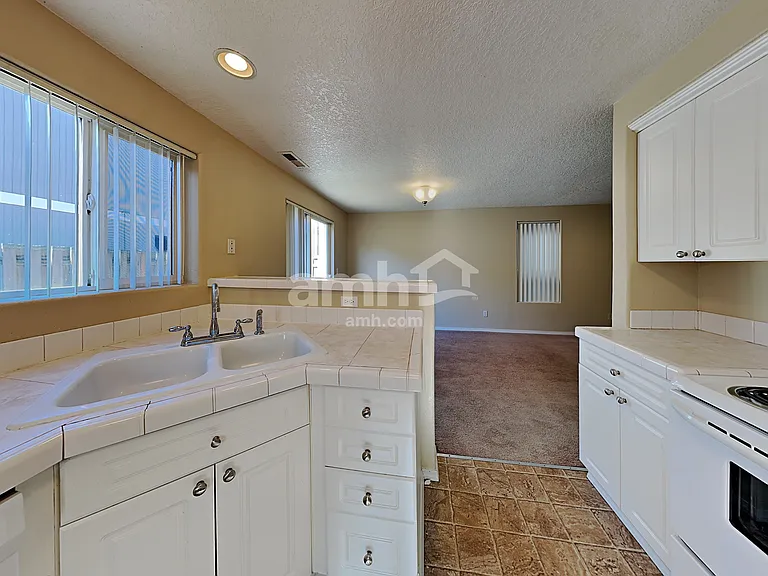 20592 SW Gracie St — Photo 4