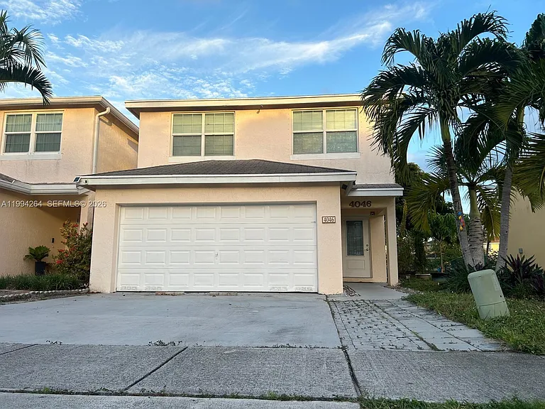4046 Eastridge Dr — Photo 1