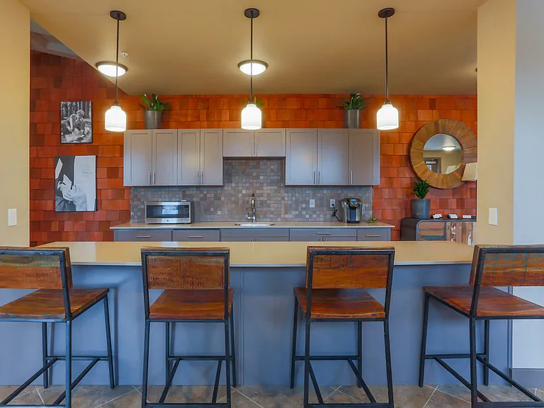 Scriber Creek Apartments — Photo 3