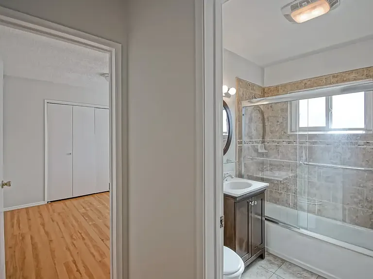 1815 Clark Ln — Photo 22