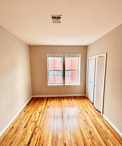 364 White St #11 — Photo 1