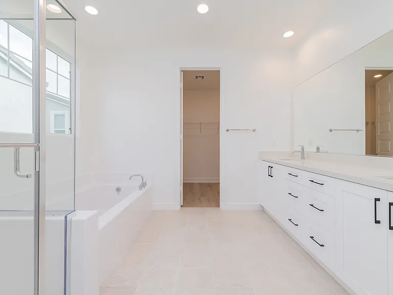 4268 S Crisanta Privado — Photo 11
