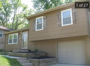 4916 N Sycamore Dr, Kansas City, MO 64119