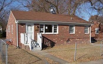 2nd image of 2105 Victoria Blvd