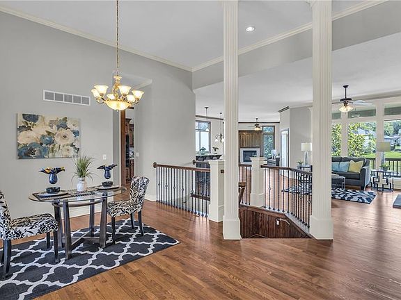 3rd image of 12719 Sloan Ave