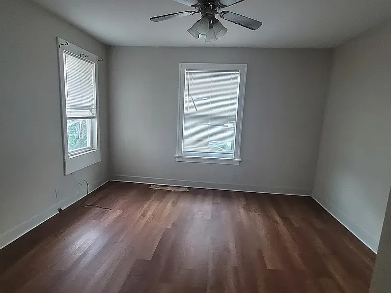 456 Walnut Ave #1 — Photo 3