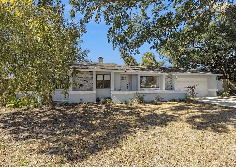 1st image of 728 COQUINA COURT