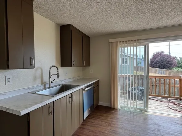 8212 S Bell St #B, Tacoma, WA 98408