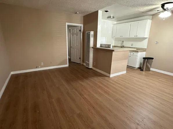 4611 N Bellflower Blvd #3, Long Beach, CA 90808